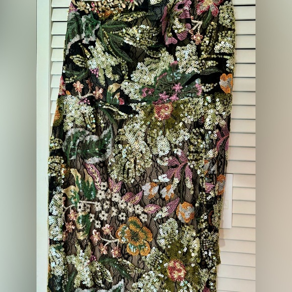 NWT MAC DUGGAL Black Floral 49574
Sequined Embroidered Gown 10 - Picture 10 of 10